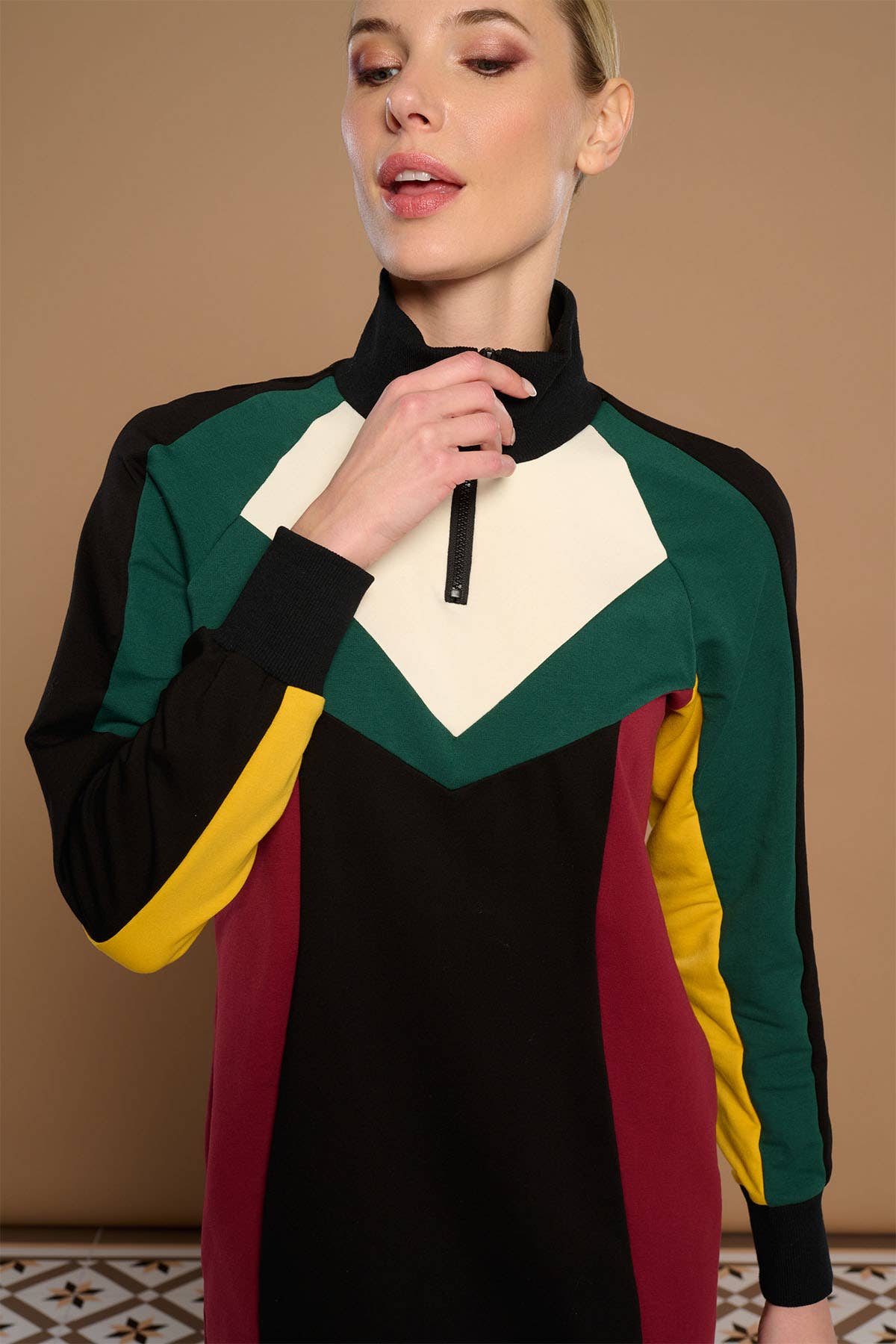 Noir ROBE BEATTA en vente sur Faire2