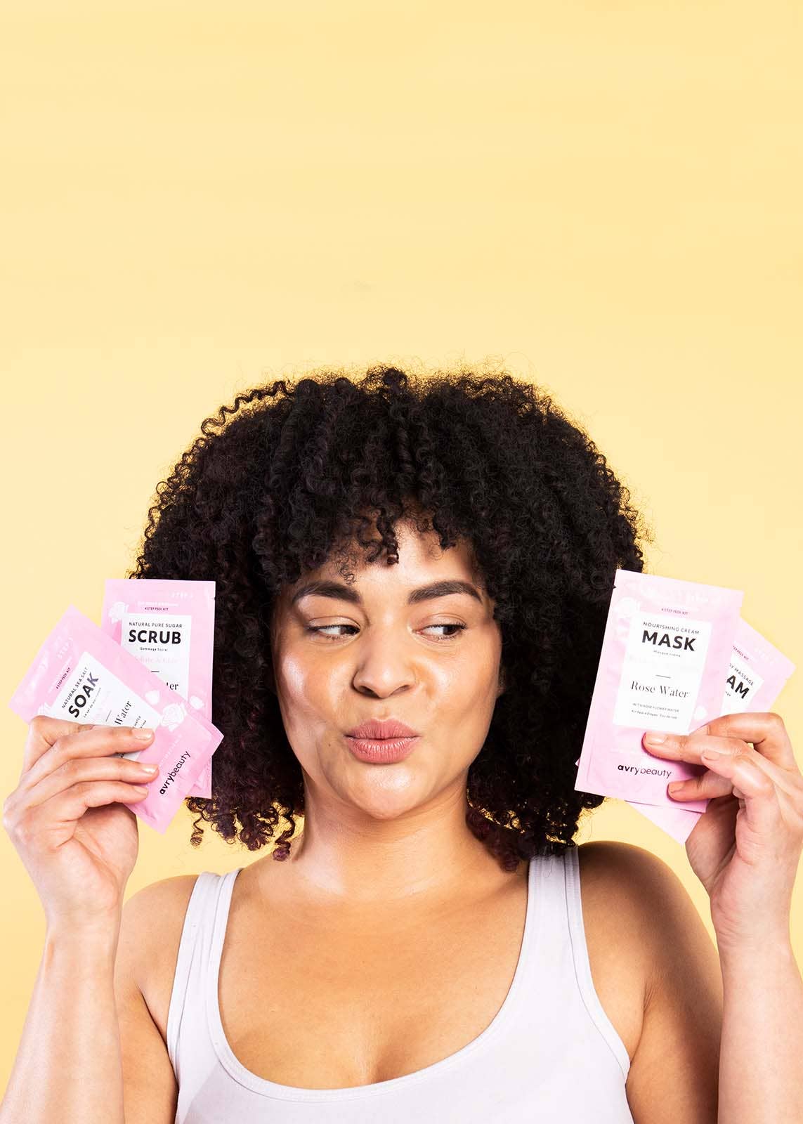 AvryBeauty - Vente Sets de soins pour les ongles - Kit de pédicure en 4 étapes - Eau de rose1