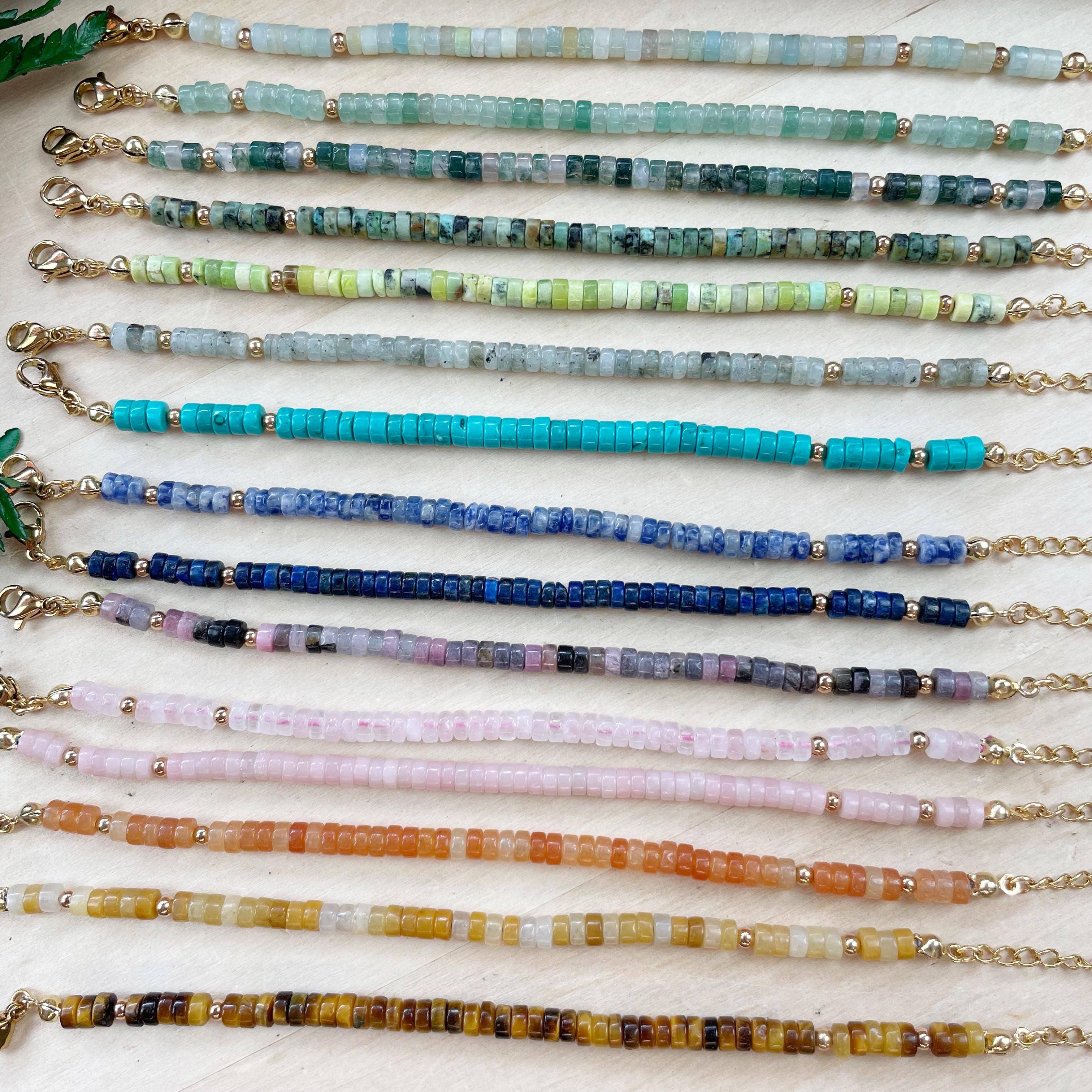 Ewelina Pas Jewelry – Engroshandel Perlearmbånd – Litae armbånd - delikat armbånd med ædelstensperler15