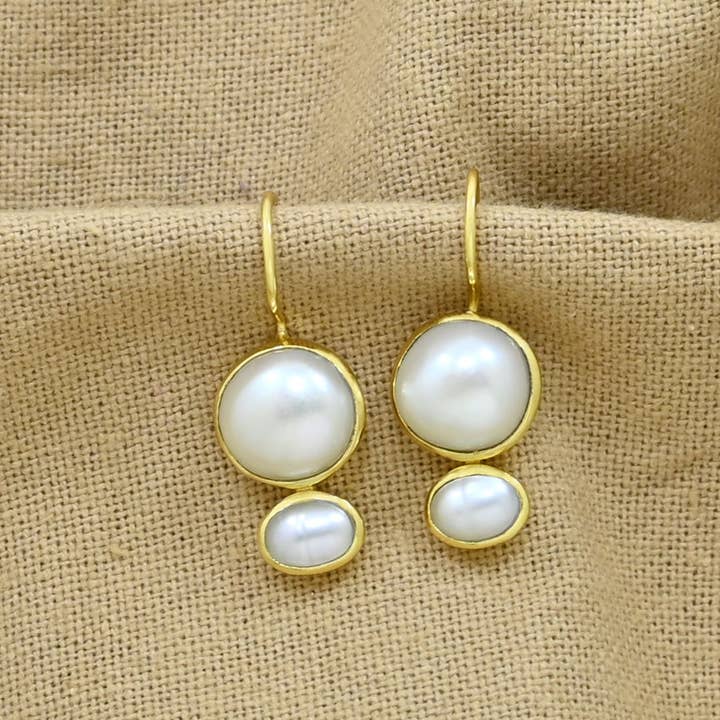 Primrose Earring Gold Plated - Pearl for wholesale by Schmuckoo Berlin