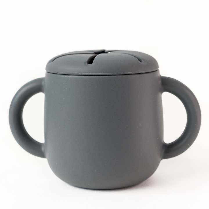 Babeehive Goods - Wholesale Snack Box - Kids & Baby - Silicone Snack Cup with Lid6