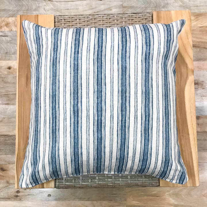 Cuscini classici a righe blu - Clark per la vendita all'ingrosso da parte di Studio Pillows