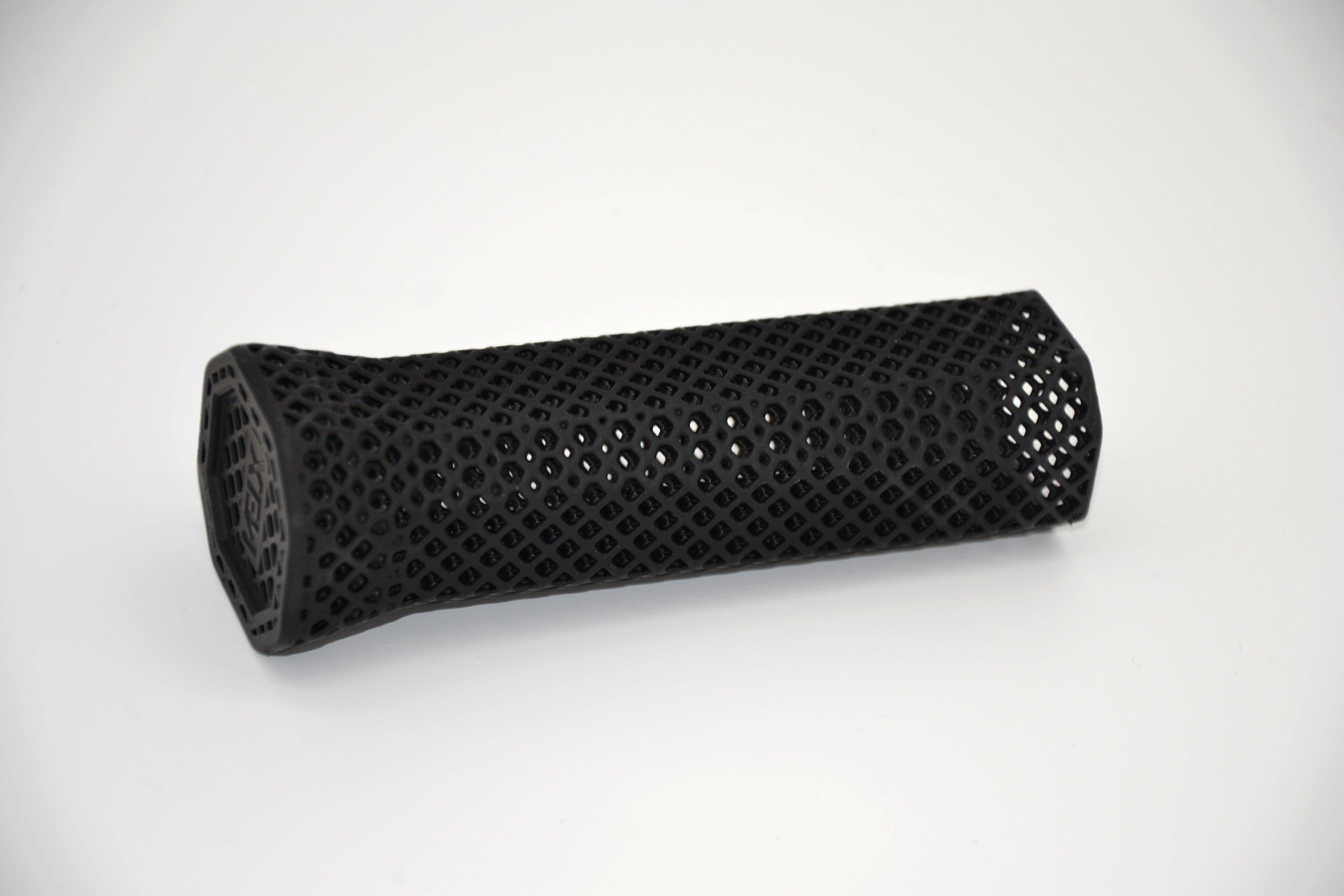 NETX SPORT & LIFESTYLE GEAR - Wholesale Sporting Accessories - NETX DRYFIT 3D Pickleball Paddle Grip2