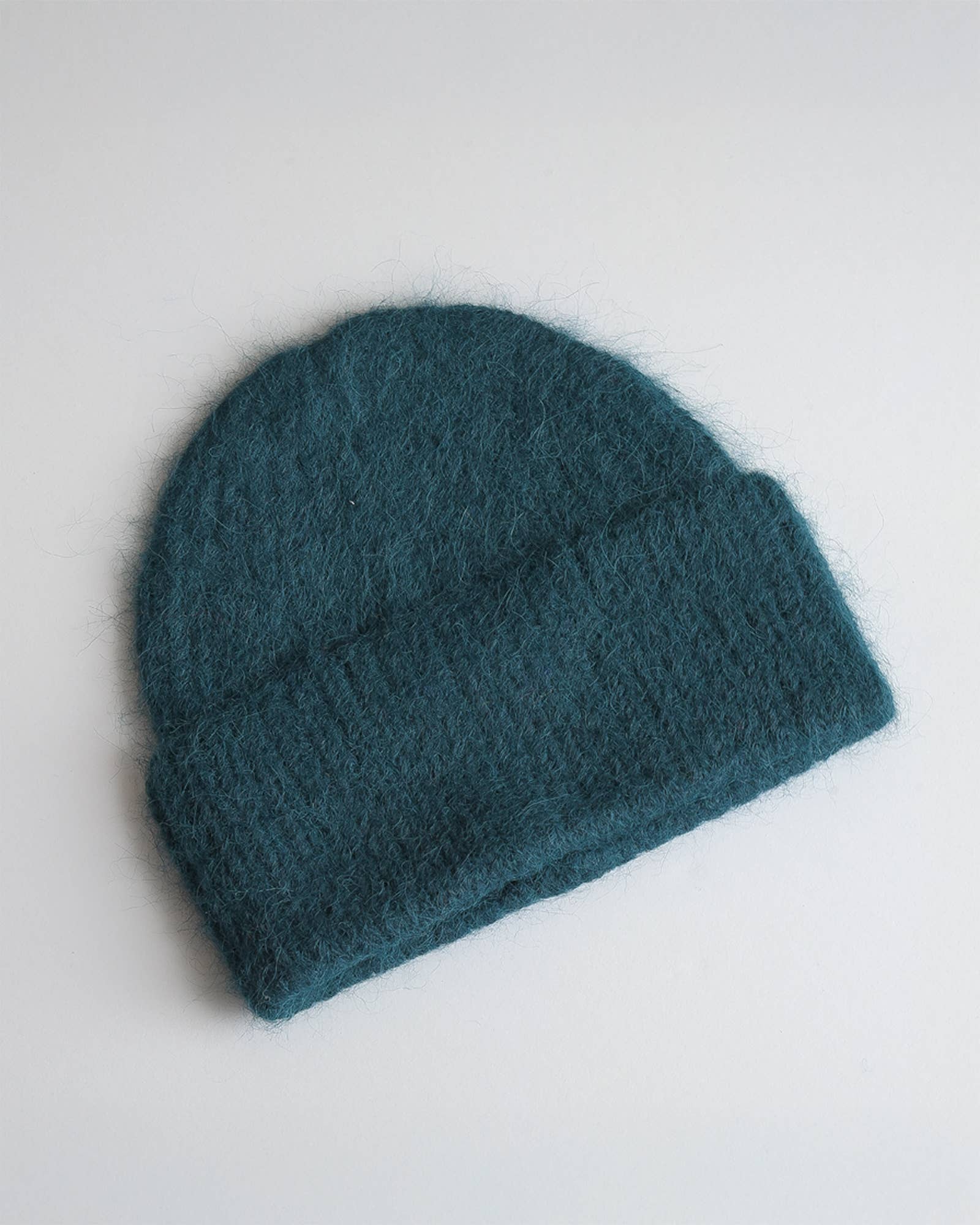 DAĒZA - Wholesale Beanie - Women's - Suri Cuff Hat1