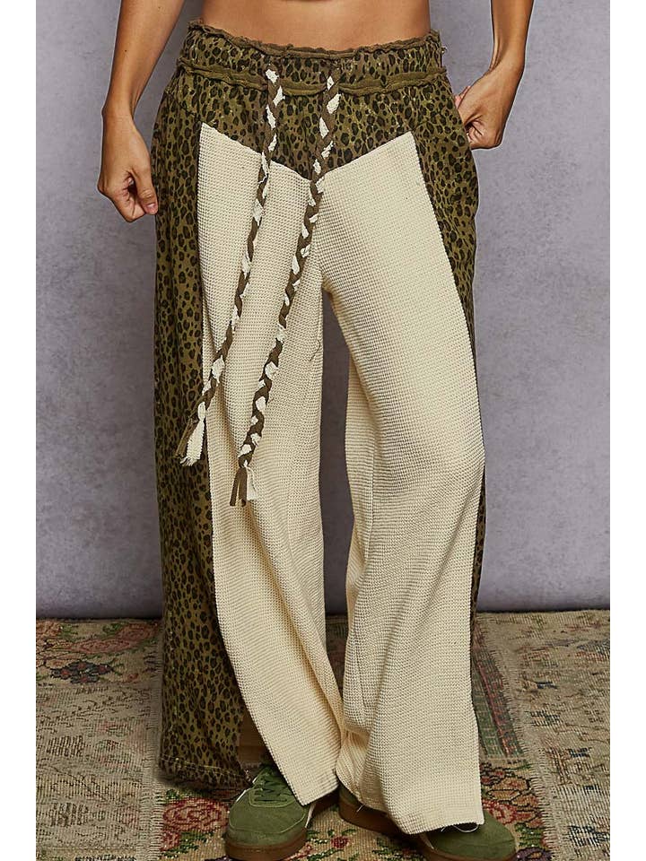 Pol Clothing - Wholesale Pants - Women's - Animal print contrast thermal straight fit knit pants3