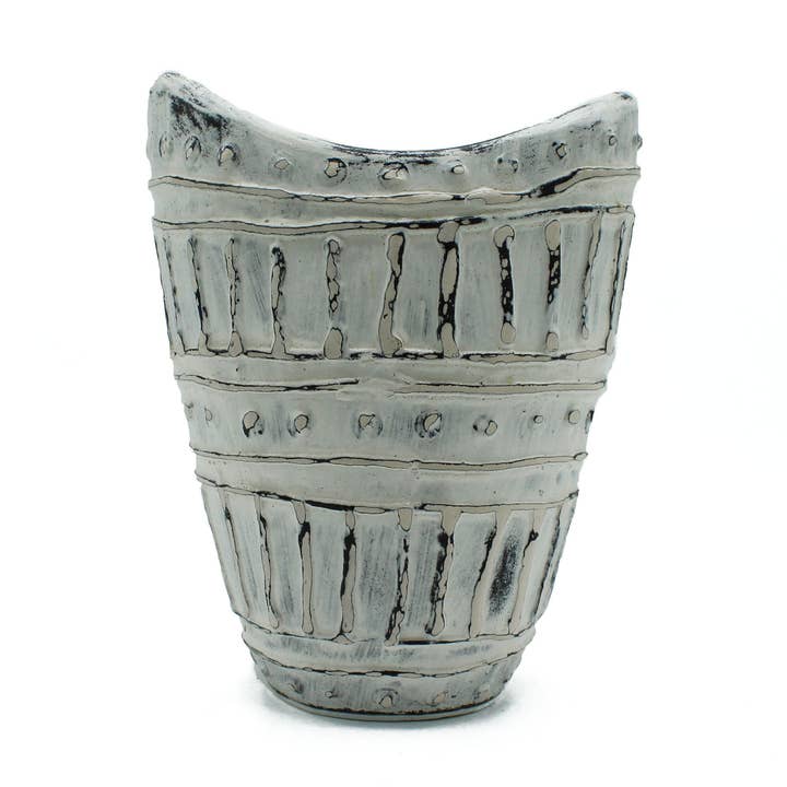 Wide neck vase - Cream 22cm for wholesale by AW Artisan