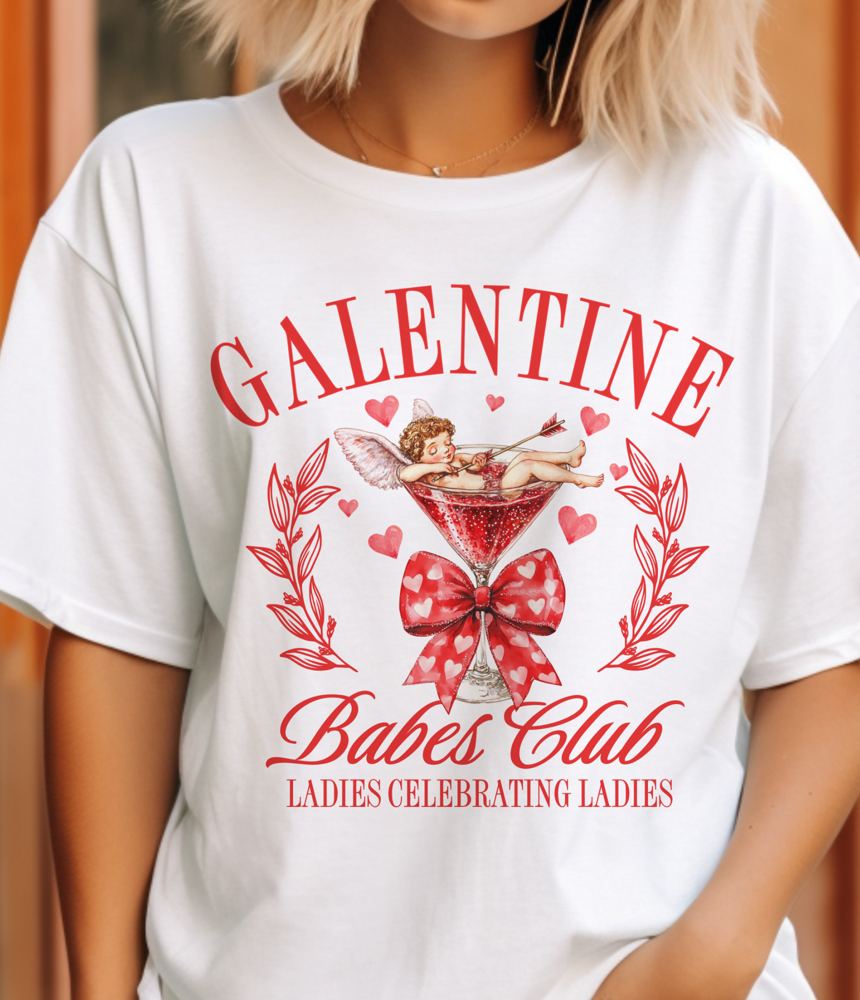 Par.tees by Party On! - Vendita all'ingrosso Maglietta stampata - Donna - Maglietta grafica amore Cupido di San Valentino del club delle ragazze Galentine0