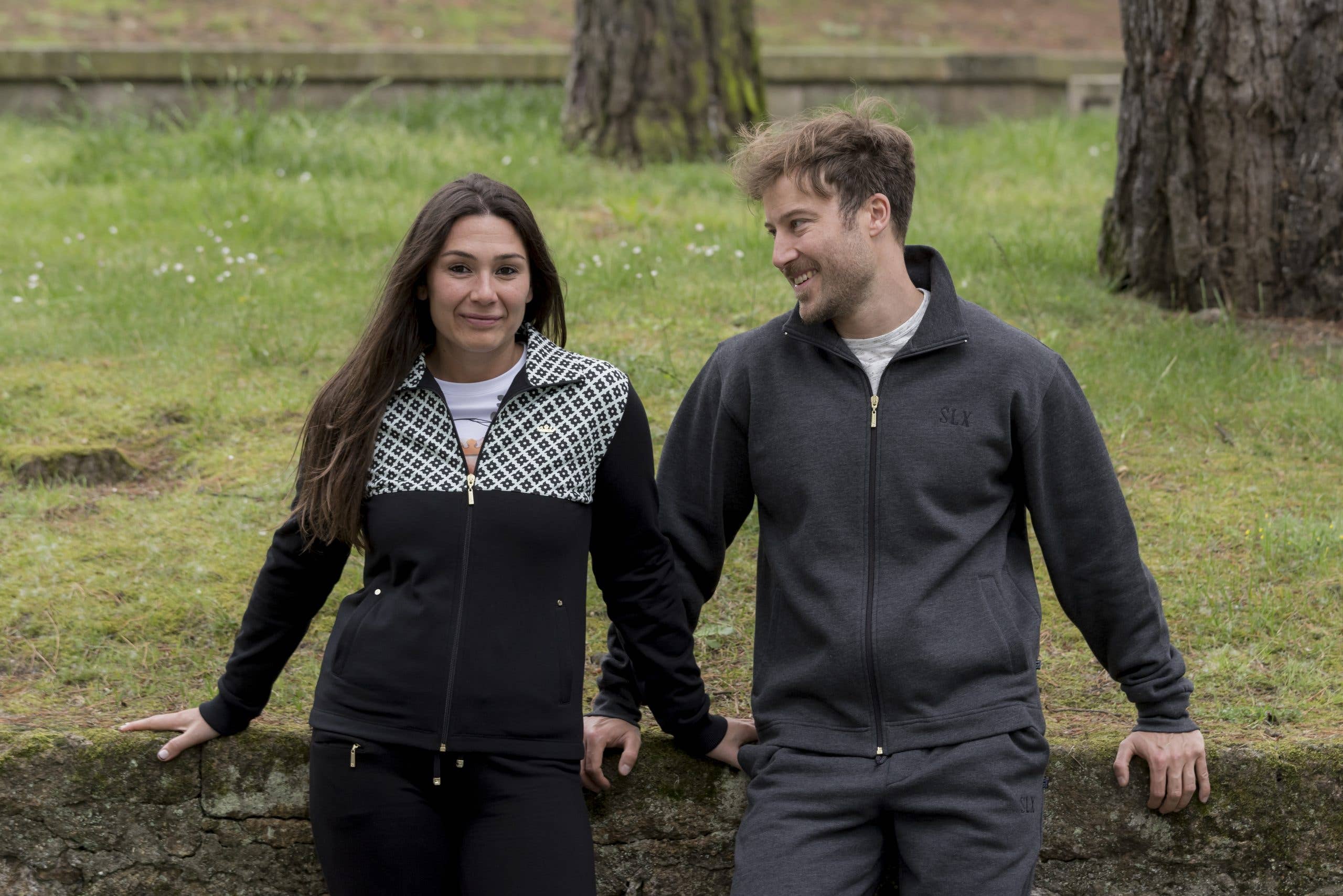 SPORT LUXURY - Wholesale Athletic Jacket - Women's - Jacket With Cut And Geometry4