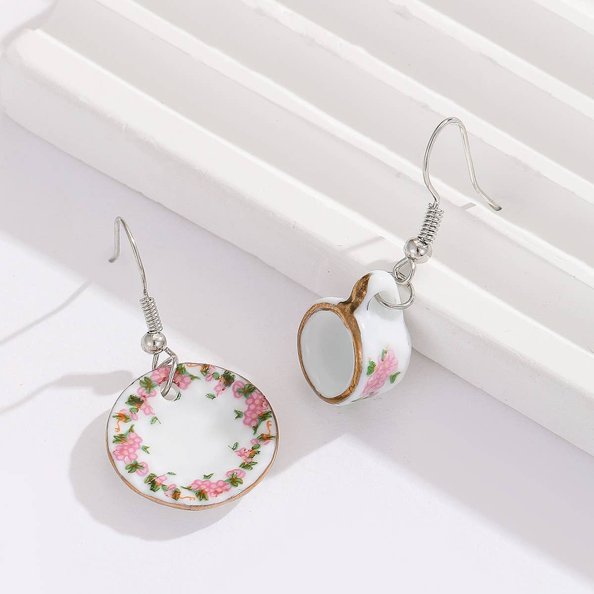 Tourtiwi - Wholesale Dangle Earrings - Charming Porcelain Style Teacup & Saucer Earrings8