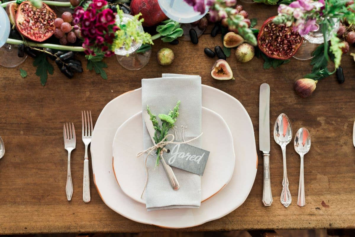 etúHOME - Wholesale Flatware Set - Found Vintage Hotel Silver Plate Flatware Setting - 5 Pieces3