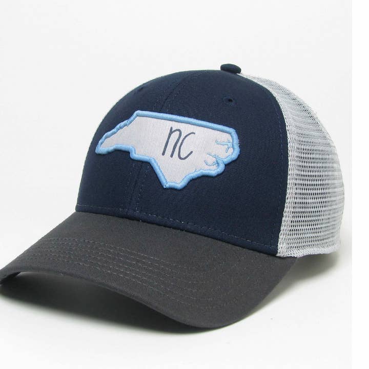 North Carolina Mid-Pro Trucker mössa i marinblå/mörkgrå/Silver för wholesale av Aisling