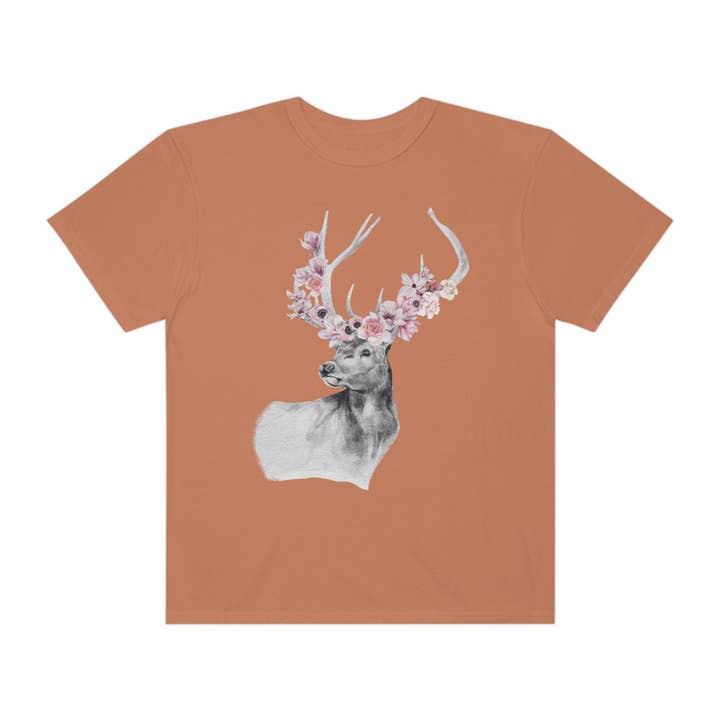 Flower Stag Tee, Jakt T-shirt, Present till jägare, Blomma för wholesale av Woven Wonder Apparel