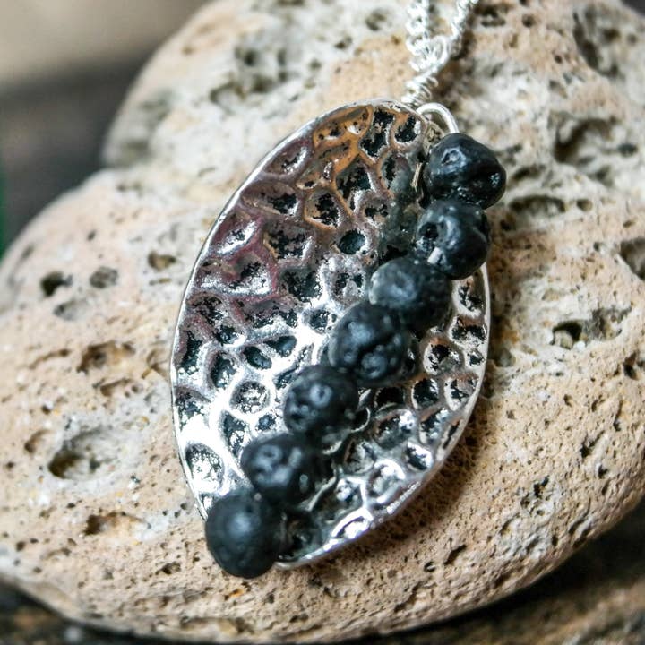 Collana Twist Diffuser per la vendita all'ingrosso da parte di A Dash of Kinship