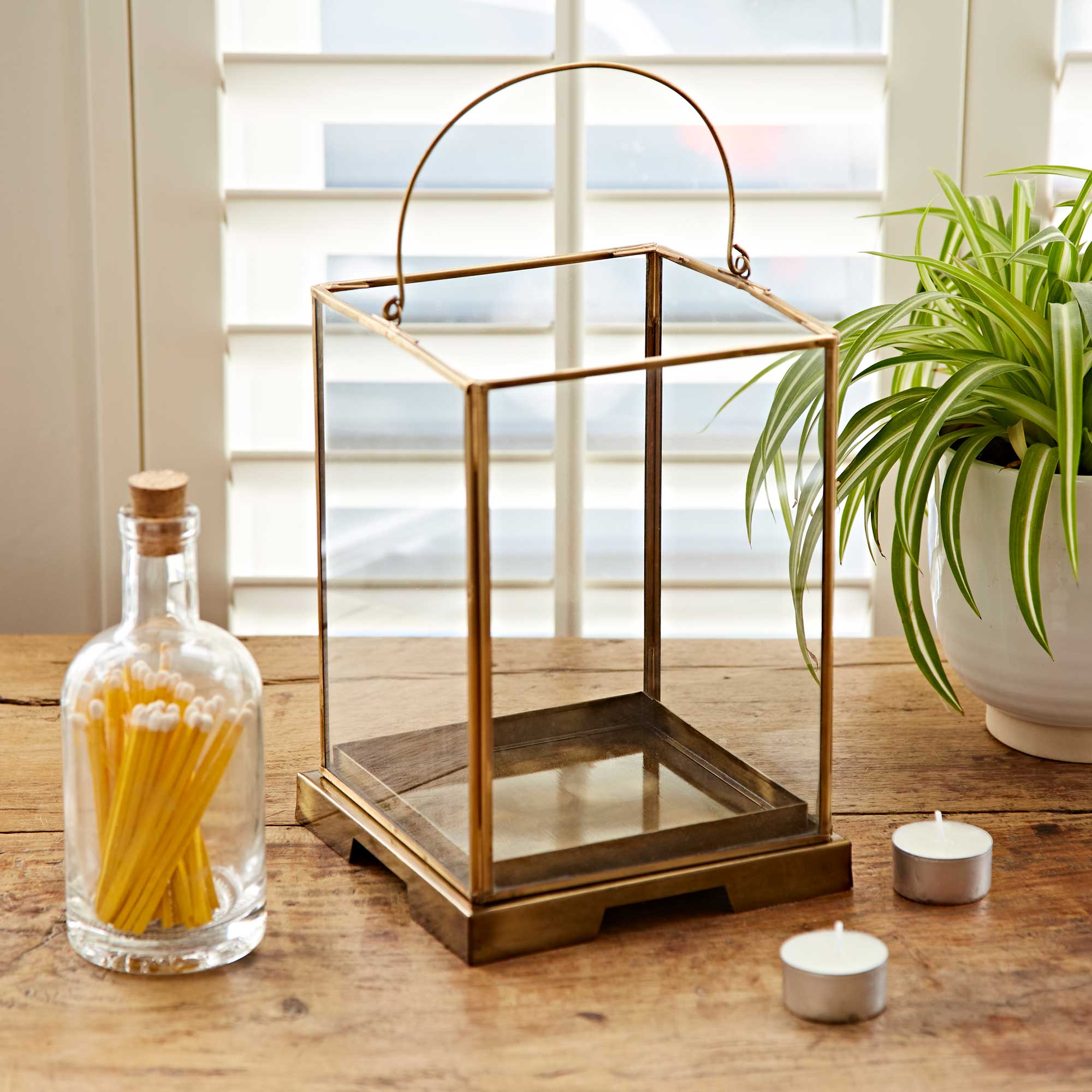 The Paper High Gift Company Limited – wholesale Candle holder – Handmade Antique Brass Candle Lantern1