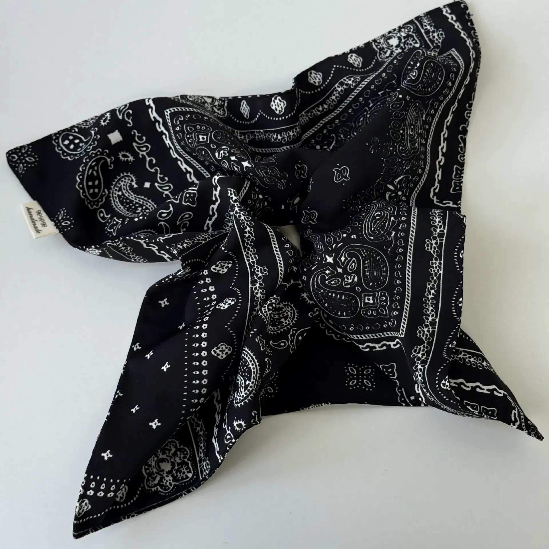 Otterware - Wholesale Hair Accessories Set - Women's - The Bandana Print & Solid 8-Piece Accessory Set7