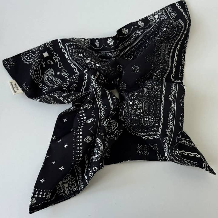 Otterware - Wholesale Hair accessories set – Women’s - The Bandana Print & Solid 8-Piece Accessory Set7