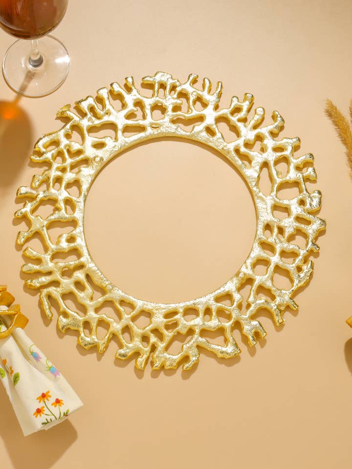 Piatto Sottocarica Metallico Lucentezza Dorata per la vendita all'ingrosso da parte di Tiramisu