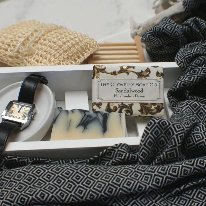 The Clovelly Soap Company – Großhandel Feste Seife – Seife mit Sandelholz und Bergamotte