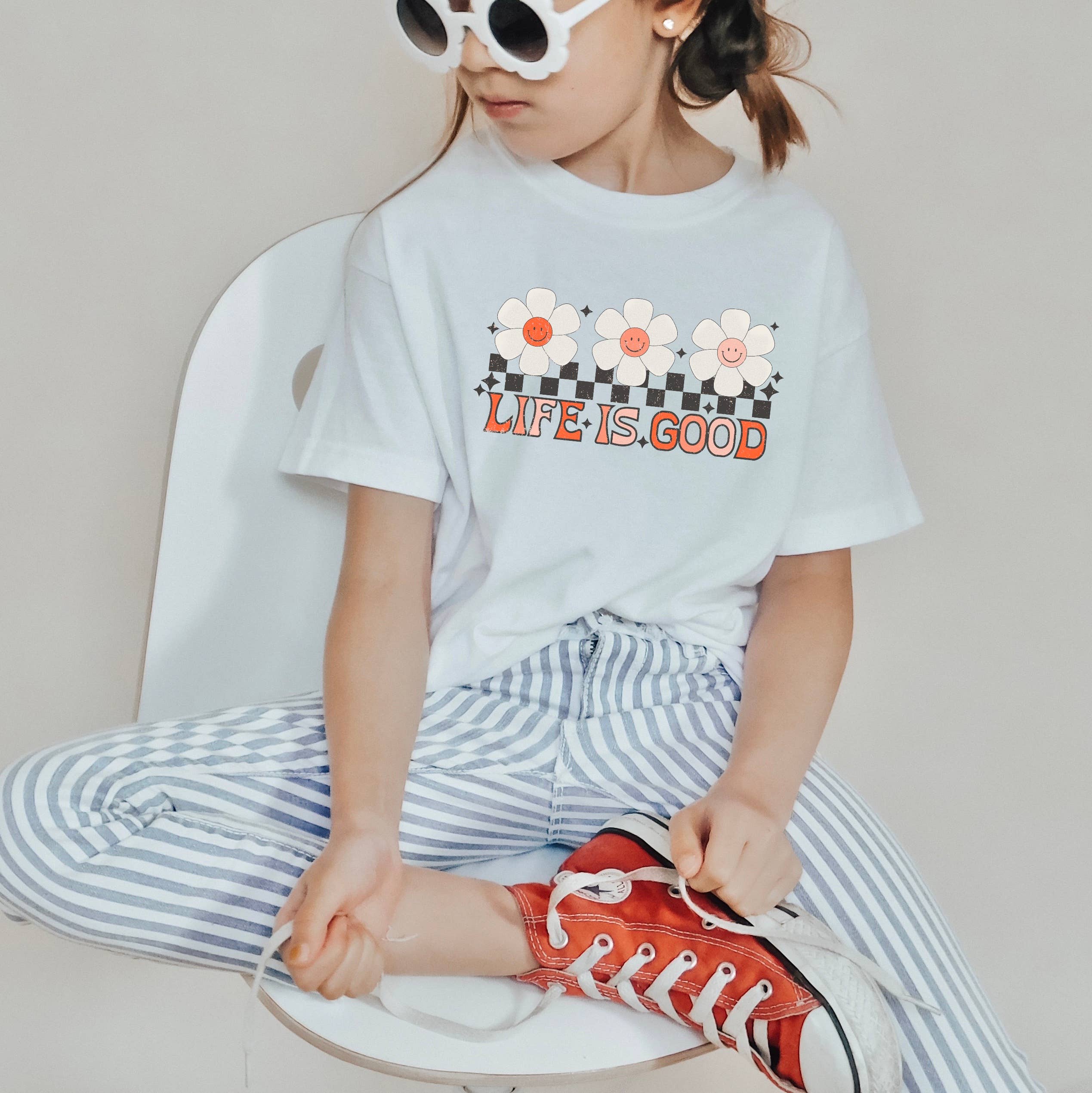Lottie & Lysh - Wholesale Screen-printed t-shirt – Kids - Kid's 'Life is Good' Vintage Slogan T-shirt