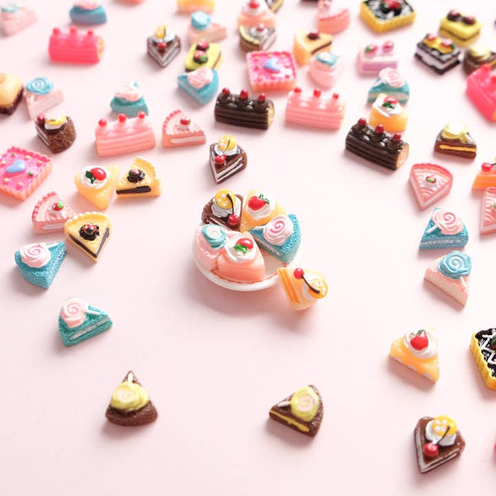 Mix Mini 3D Cake (4pcs) and other Purchase Wholesale scale. Free Returns & Net 60 Terms on Faire trending on Faire.