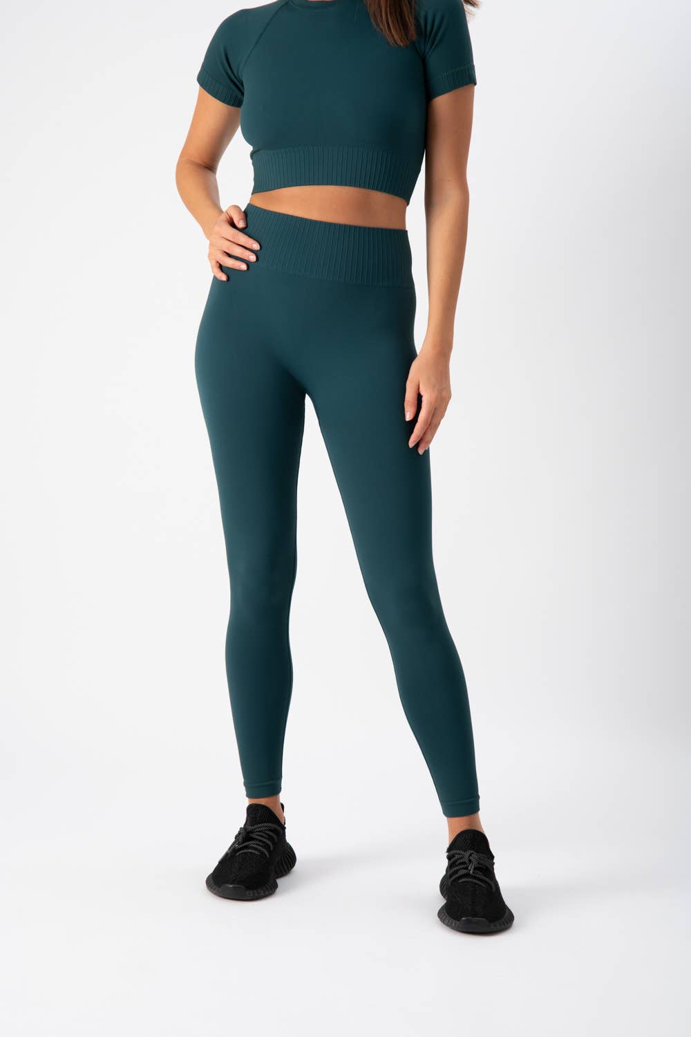 HEART and SOUL - Wholesale Activewear Set - Women's - Set Cross Donna Forest Green | Heart and Soul6