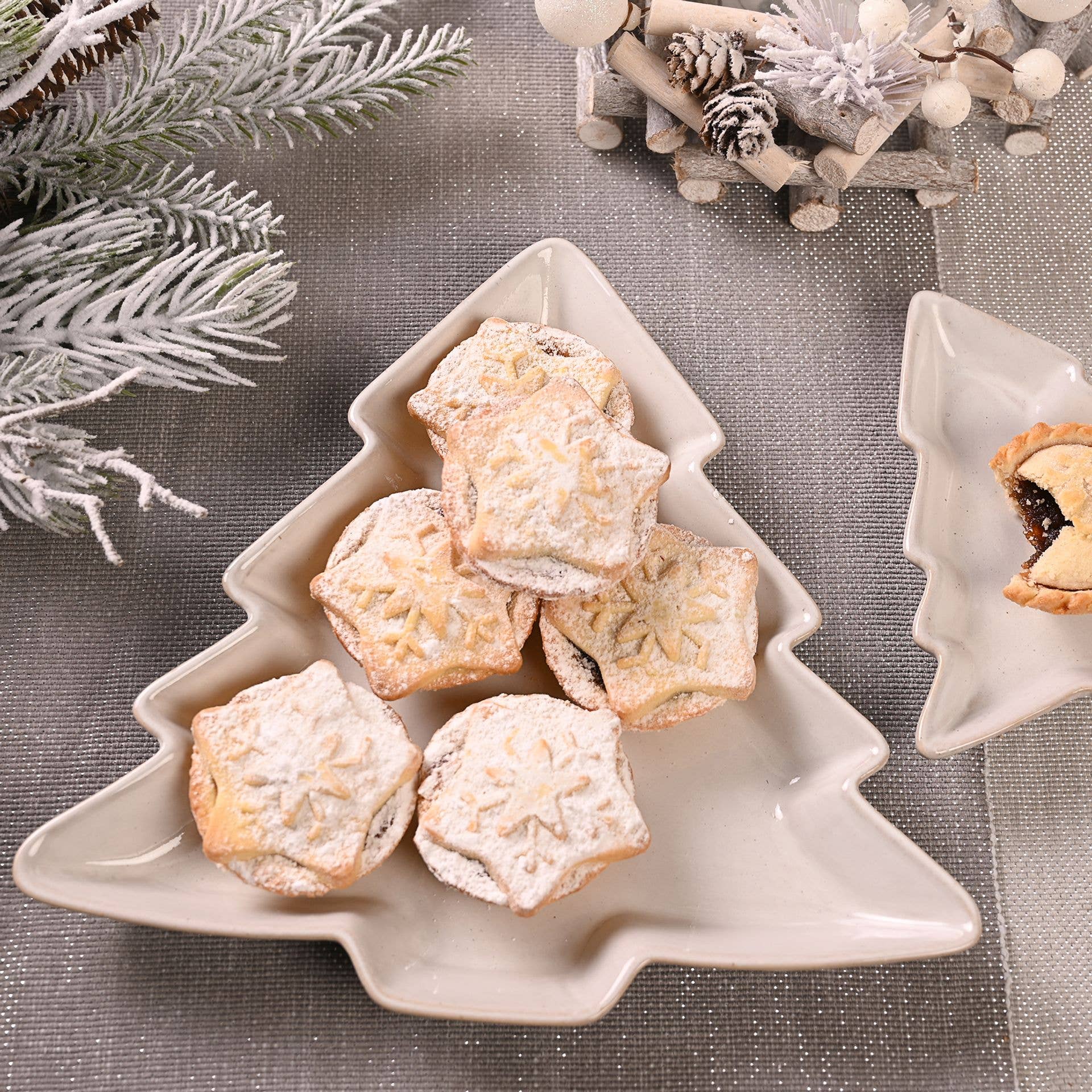 WIDDOP and Co. - Wholesale Serving Utensil - **MULTI 2** Tree Shaped Plate - 16cm1