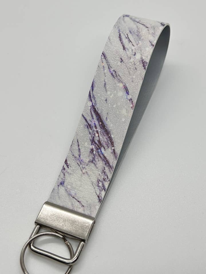 Schlüsselanhänger aus Marmor für den Großhandel von Sidekick Keychain Supply