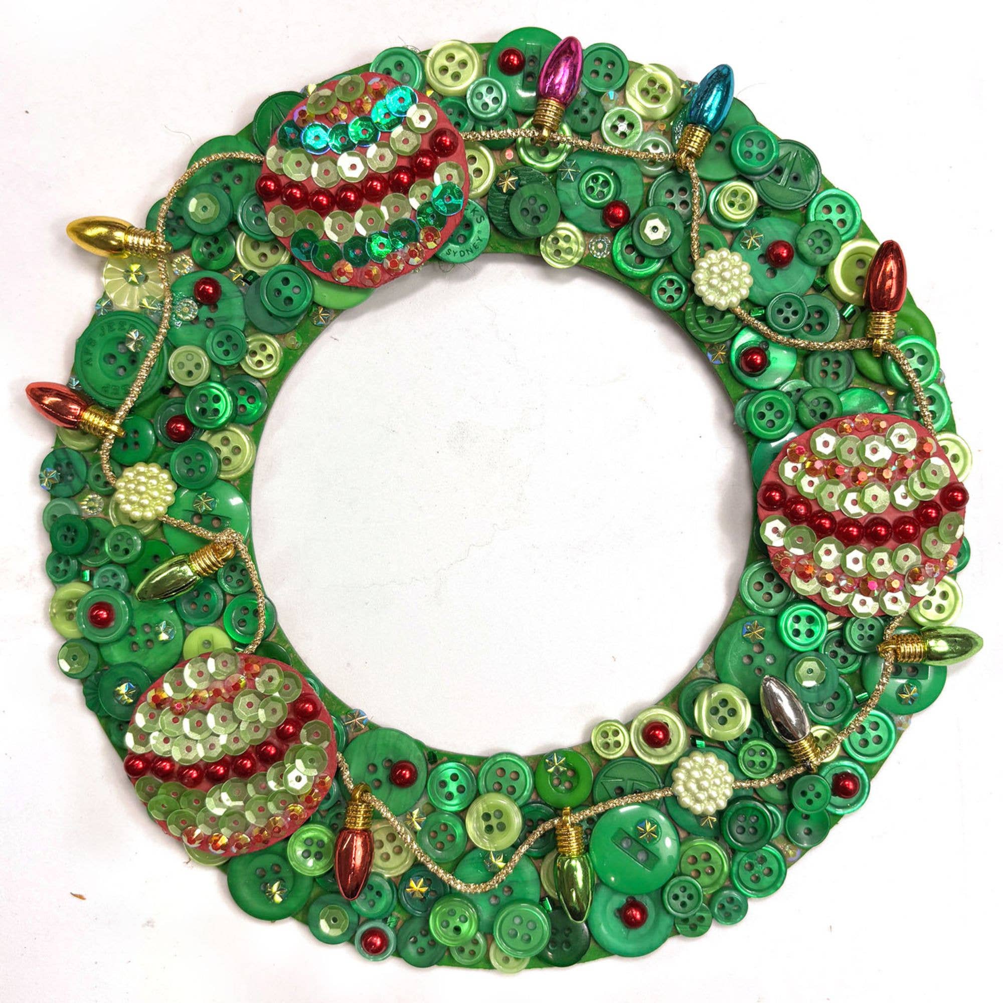 Buttons Galore & More - Wholesale DIY Craft Kit - Christmas Wreath DIY Craft Kit1