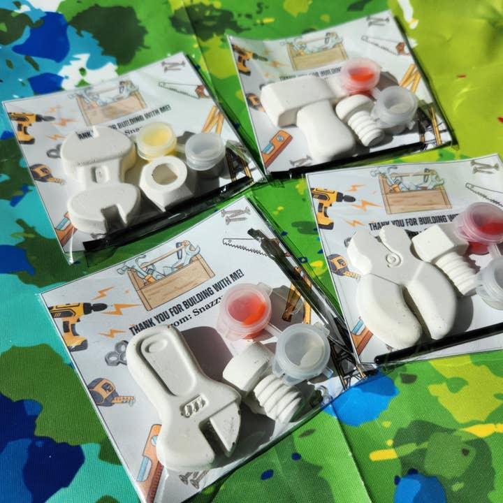 Snazzy Crayons - Wholesale Party gift - Tool Box Themed Plaster Paint Kits l Building Tool Favors 1