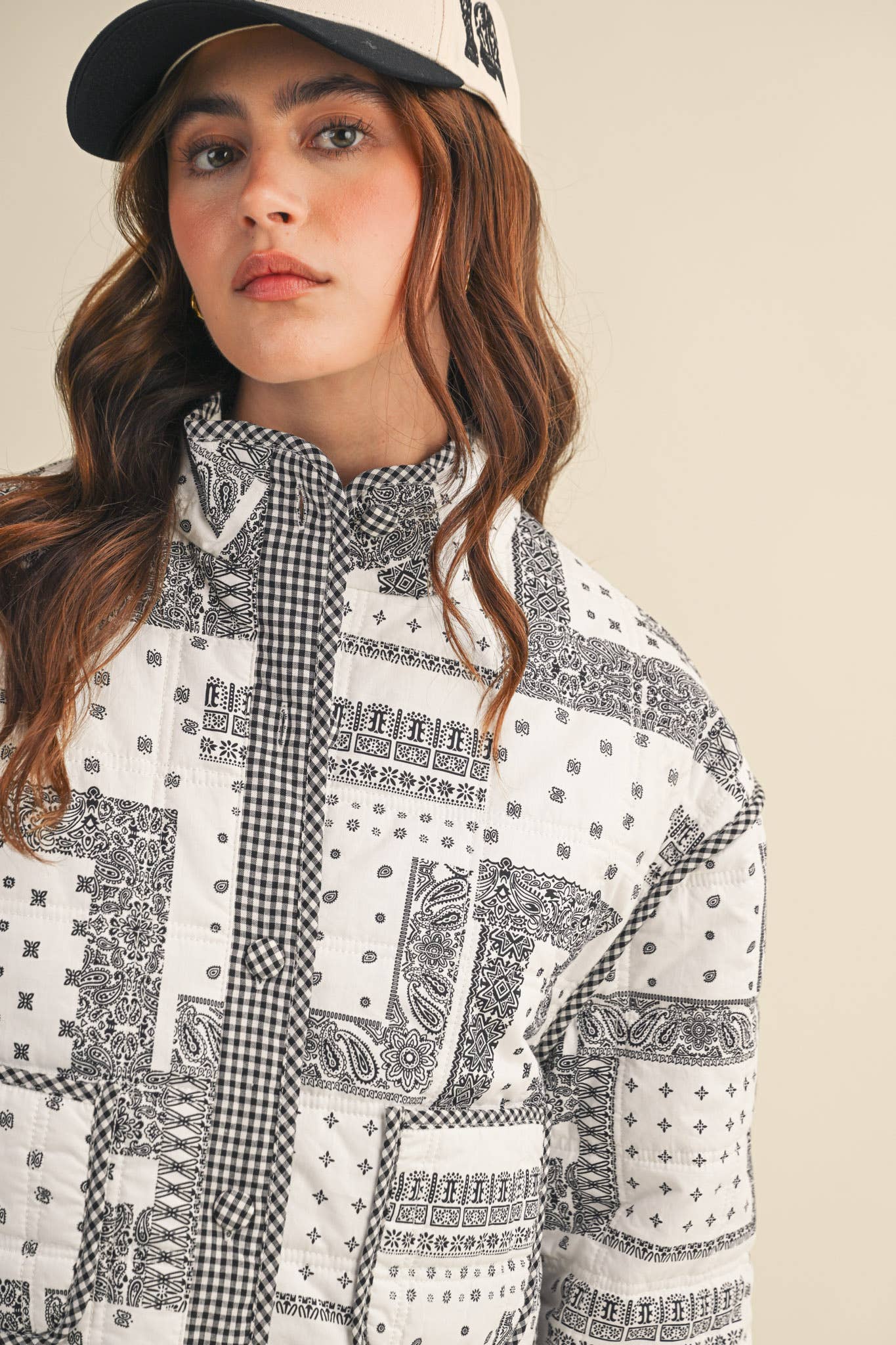 &MERCI - Wholesale Jacket - Women's - BANDANA PATCHWORK QUILTED JACKET MJK41750