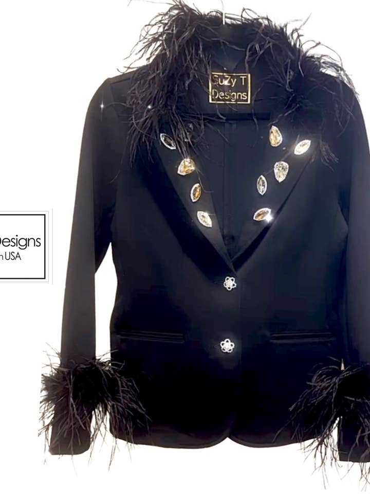 Fraaie Ponte gebreide blazer met strass en uitneembare struisvogel voor wholesale door Suzy T Designs