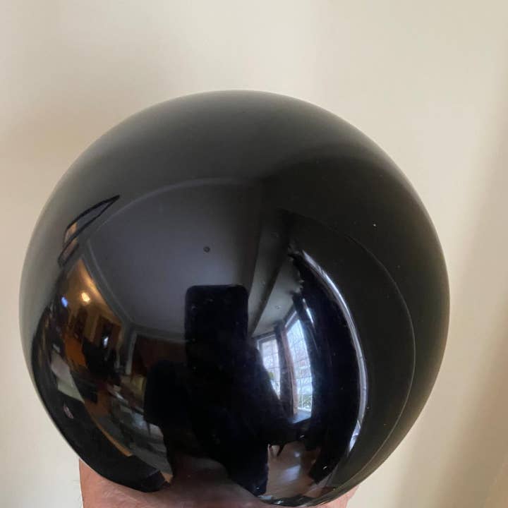 jiomind - Wholesale Spiritual Stone/Crystal - Large Black Obsidian Crystal Sphere (3.8 kgs size)2