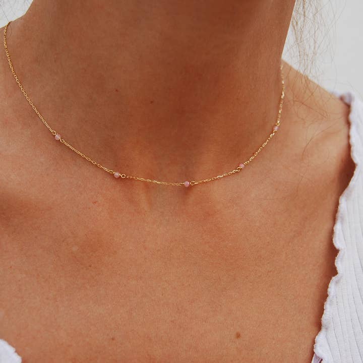 Gold 18K necklace, rose quartz necklace, minimalist necklace para venta al por mayor de Yneda Jewels