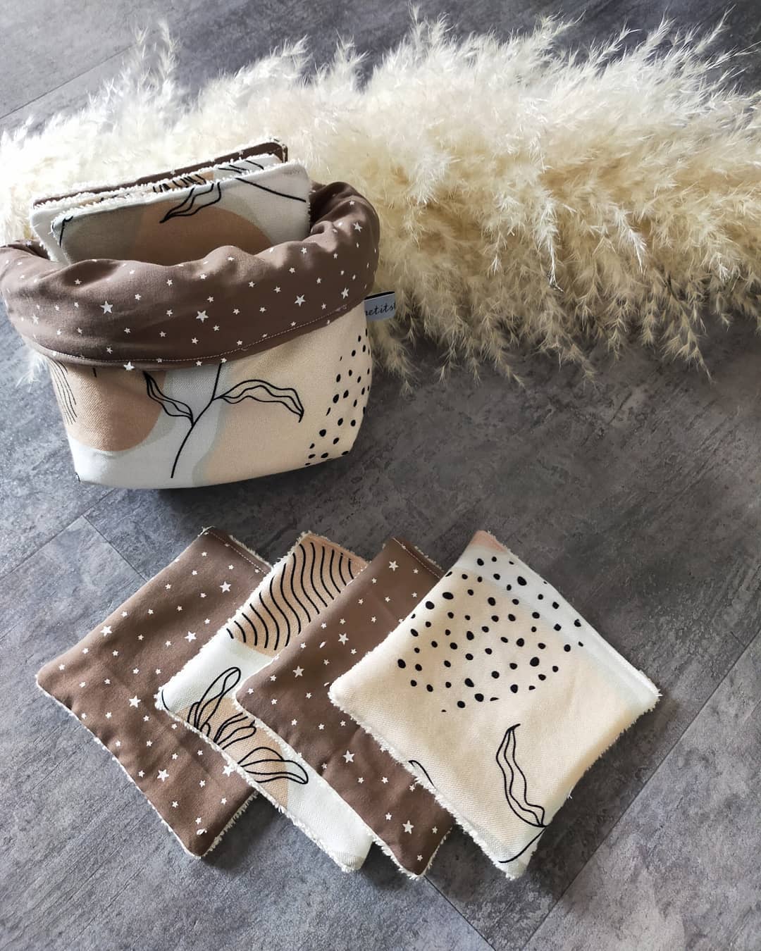 LES PETITS TITOUS - Wholesale Makeup Remover - BASKET SET AND SET OF 8 ASSORTED WASHABLE WIPES14