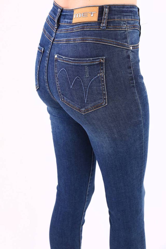 V UNIQUE M3 EVA BAG for wholesale on Faire3