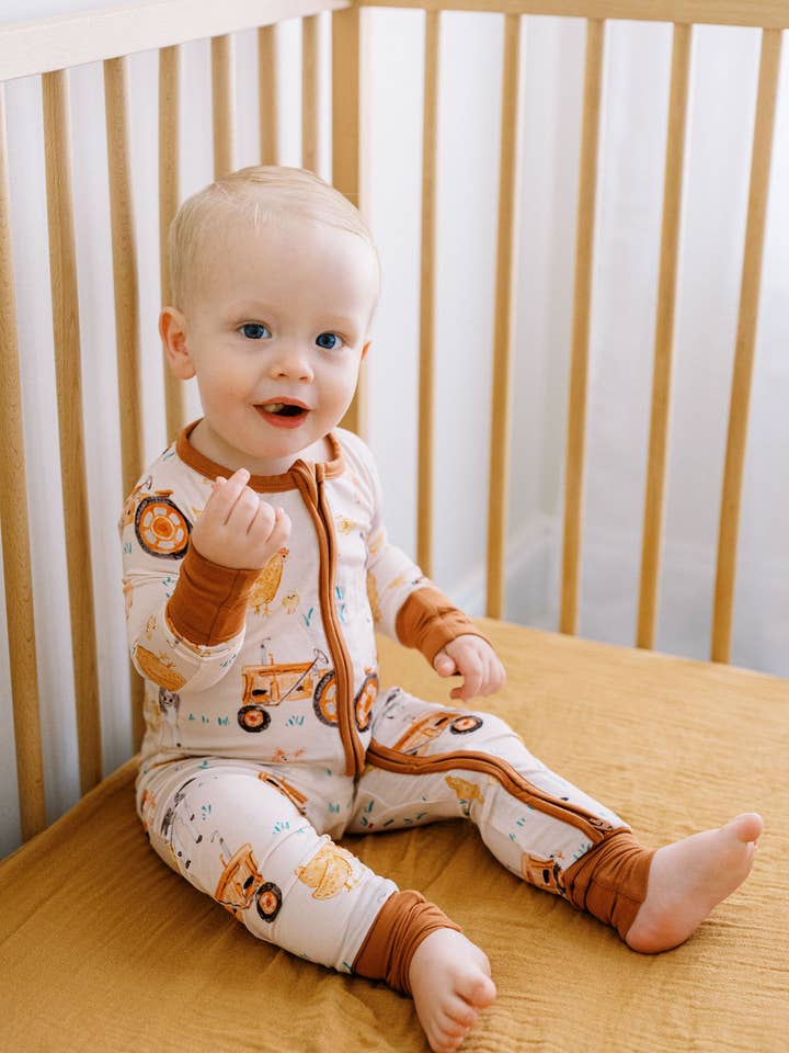 Tiny toes Baby Co - Wholesale Jumpsuit - Baby - Farm Animal Bamboo Zipper Romper