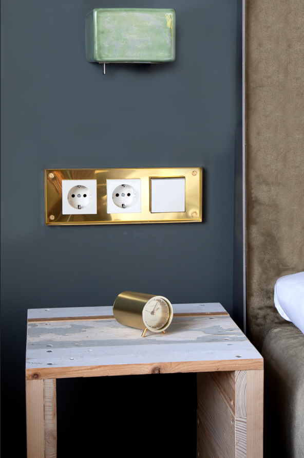 VANMOKUM - Wholesale Desk Clock - LEFF amsterdam Tube Desk Alarm Clocks12