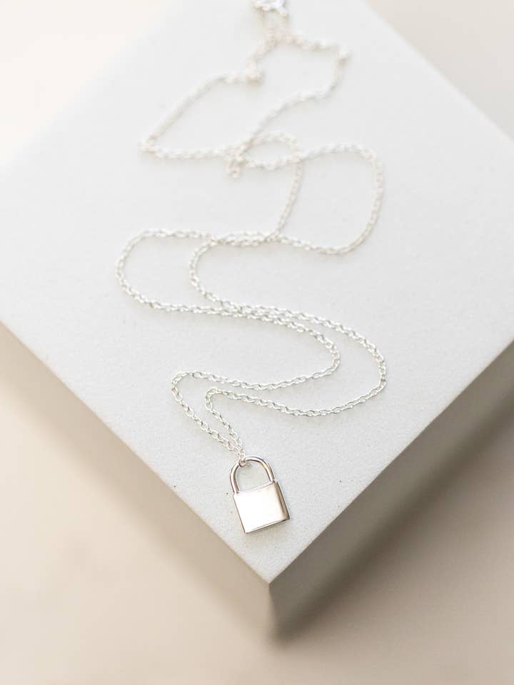 "Halsband 'Låst'" för wholesale av Maven