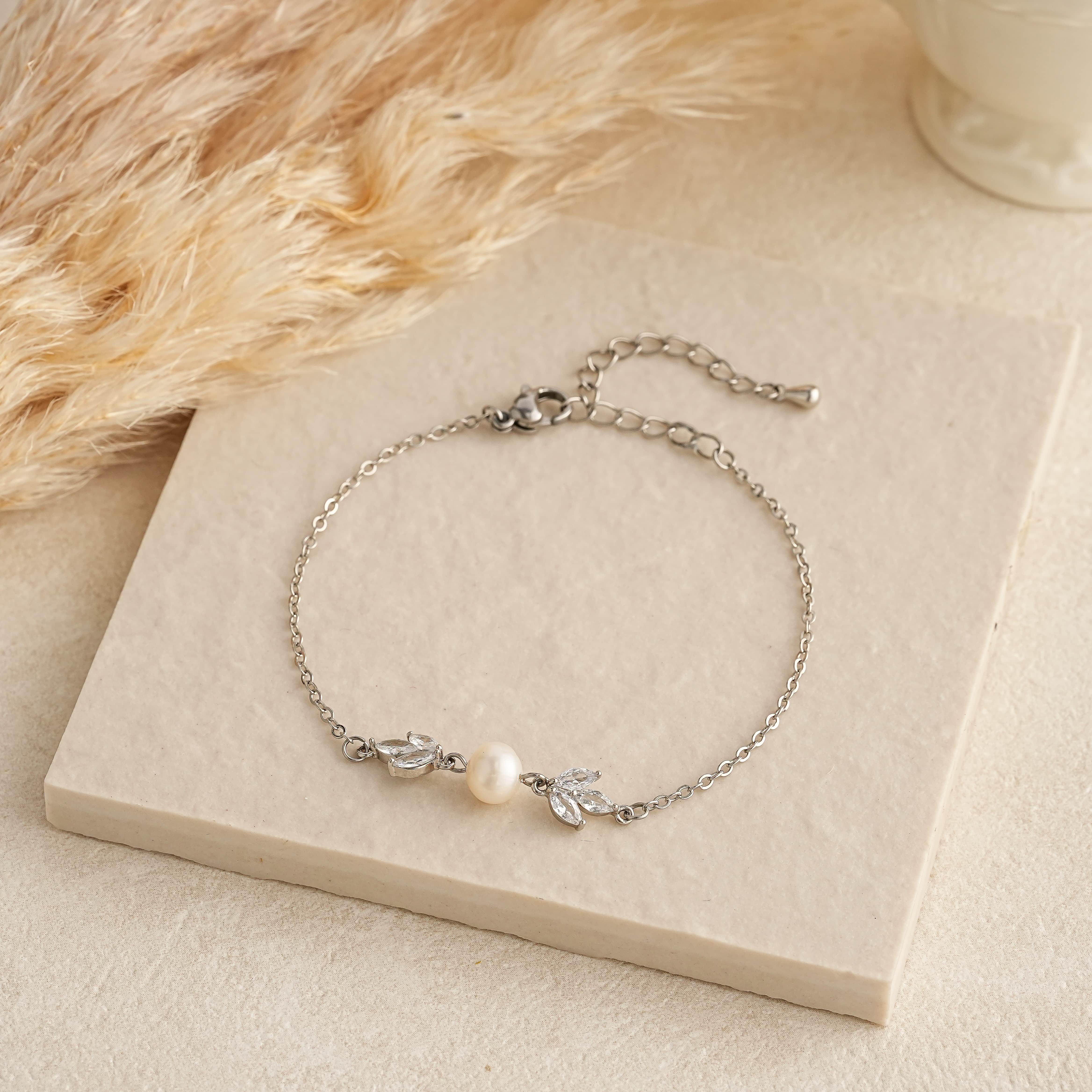 Drrtymagic - Vente Bracelets à breloques/pendentifs - Collier de perles d'eau douce avec ensemble de bijoux en perles et diamants CZ9