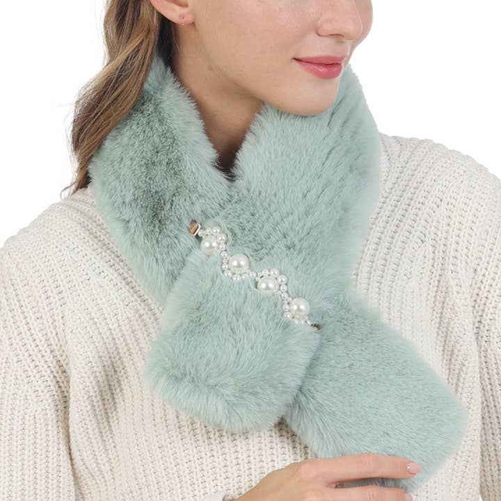 Cap Zone - Wholesale Scarf - Women's - Lux Faux Pearl Insert Fluffy Faux Fur Stole Scarf1