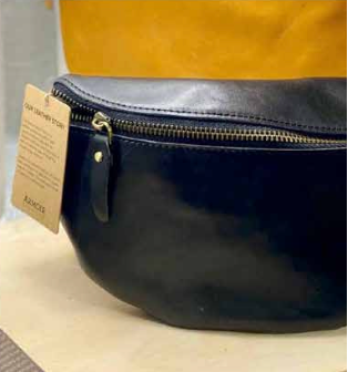 Armoir fashion - Wholesale Crossbody Bag - Women's - Heidi Crossbody - Made in Canada 0