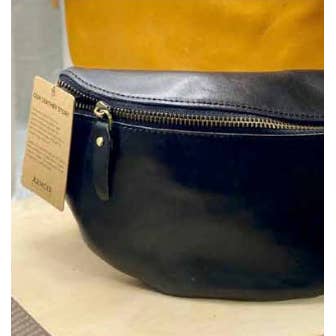 Armoir fashion – bolsa tiracolo - Mulher por atacado – Heidi Crossbody - Fabricado no Canadá