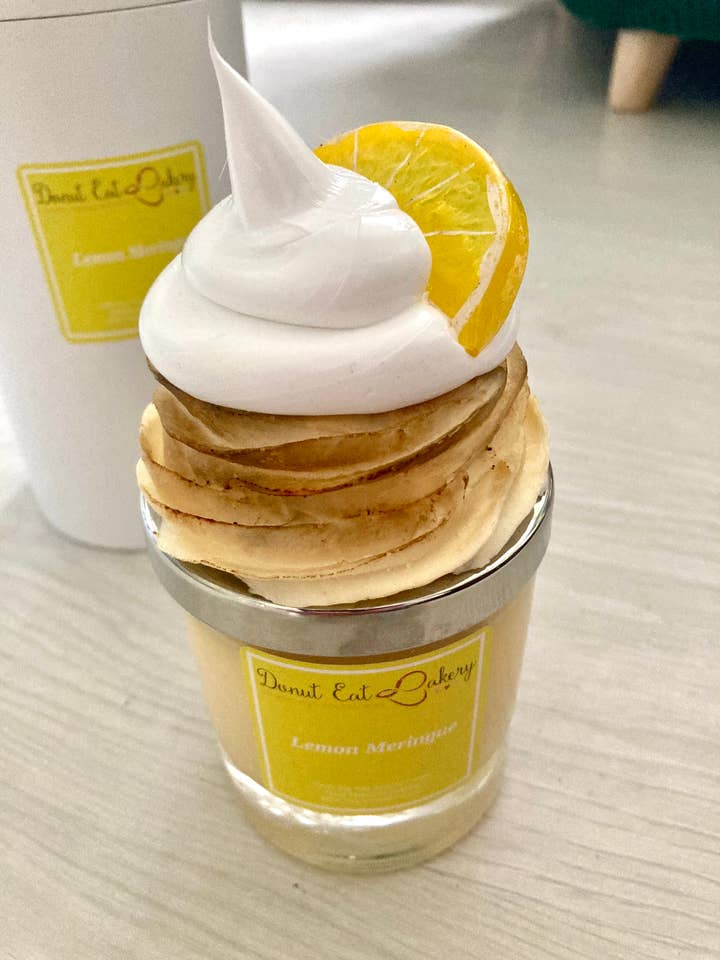 Lemon Meringue Pie Cupcake kaars voor wholesale door Donut Eat Bakery