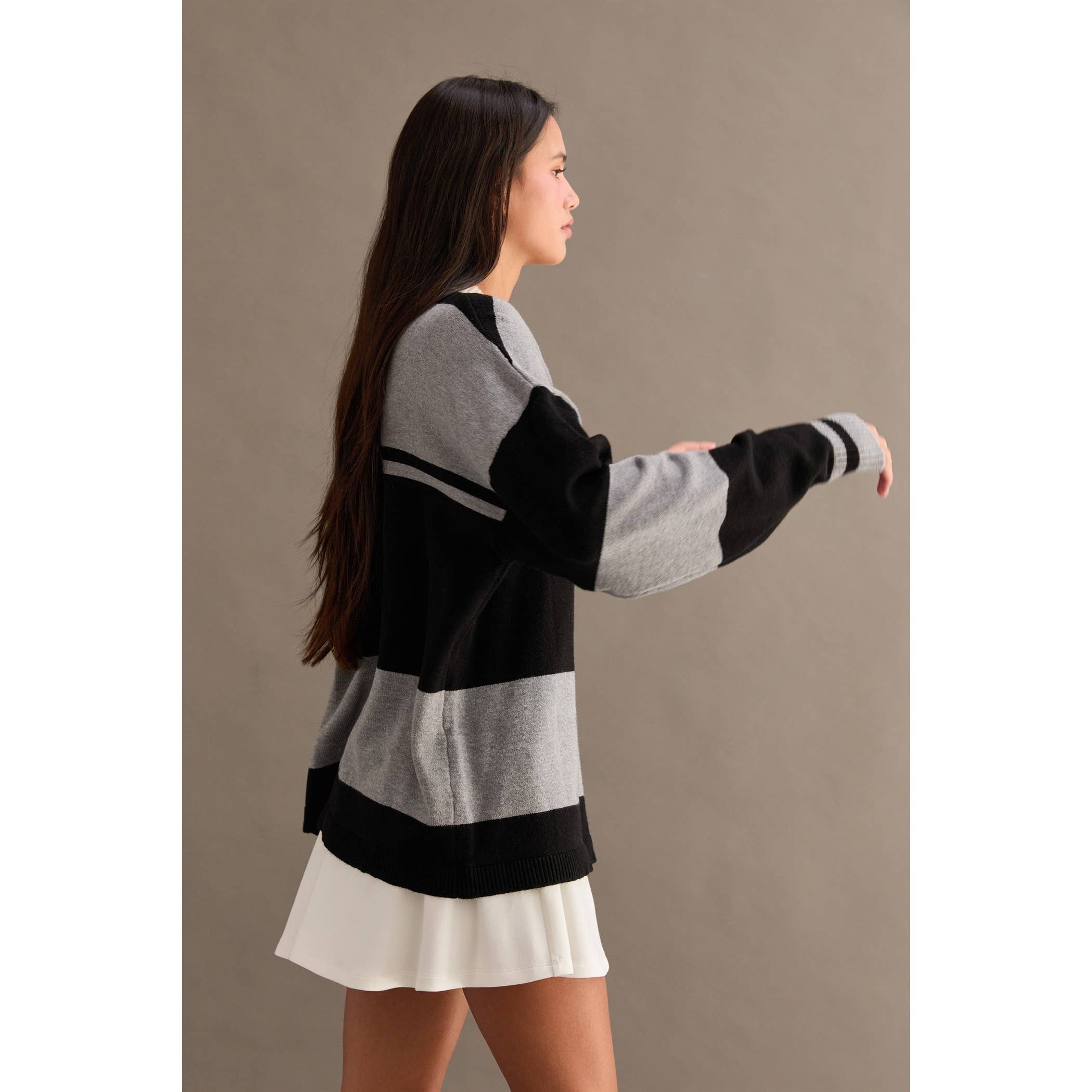 HYFVE - Wholesale Knit Sweater - Women's - Contrasting Striped Sweater With Polo Collar5