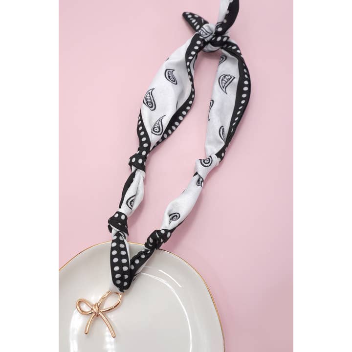 JOSSLYN by wall to wall - Wholesale Scarf - Women's - HANDMADE SCARF CHARM NECKLACE | 80N91790