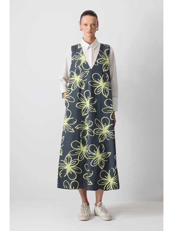 Anthracite V COLLAR PATTERNED DRESS for wholesale on Faire