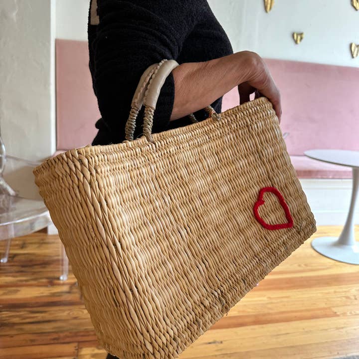 MARRAKECH METACRAFT LTD – wholesale Basket – Moroccan valentine's days heart decor wicker basket1