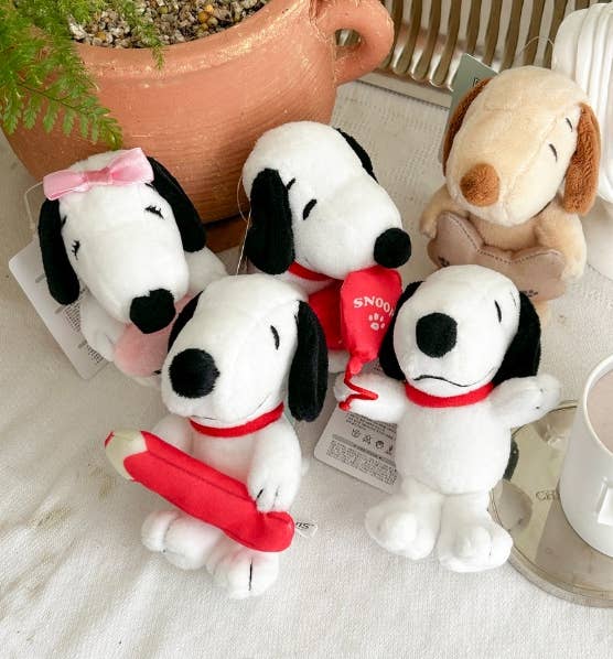 K-Wonderland - Wholesale Keychain - Women's - Snoopy Plush Bag Charm Deco Key Ring2