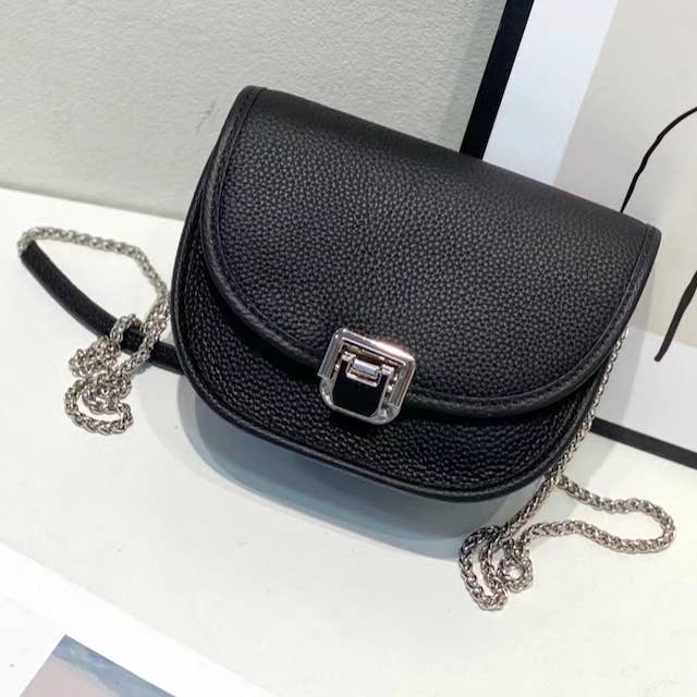 Pretty Persuasions - Wholesale Crossbody Bag - Women's - PL22032 Leather Crossbody Bag Chain Décor Strap