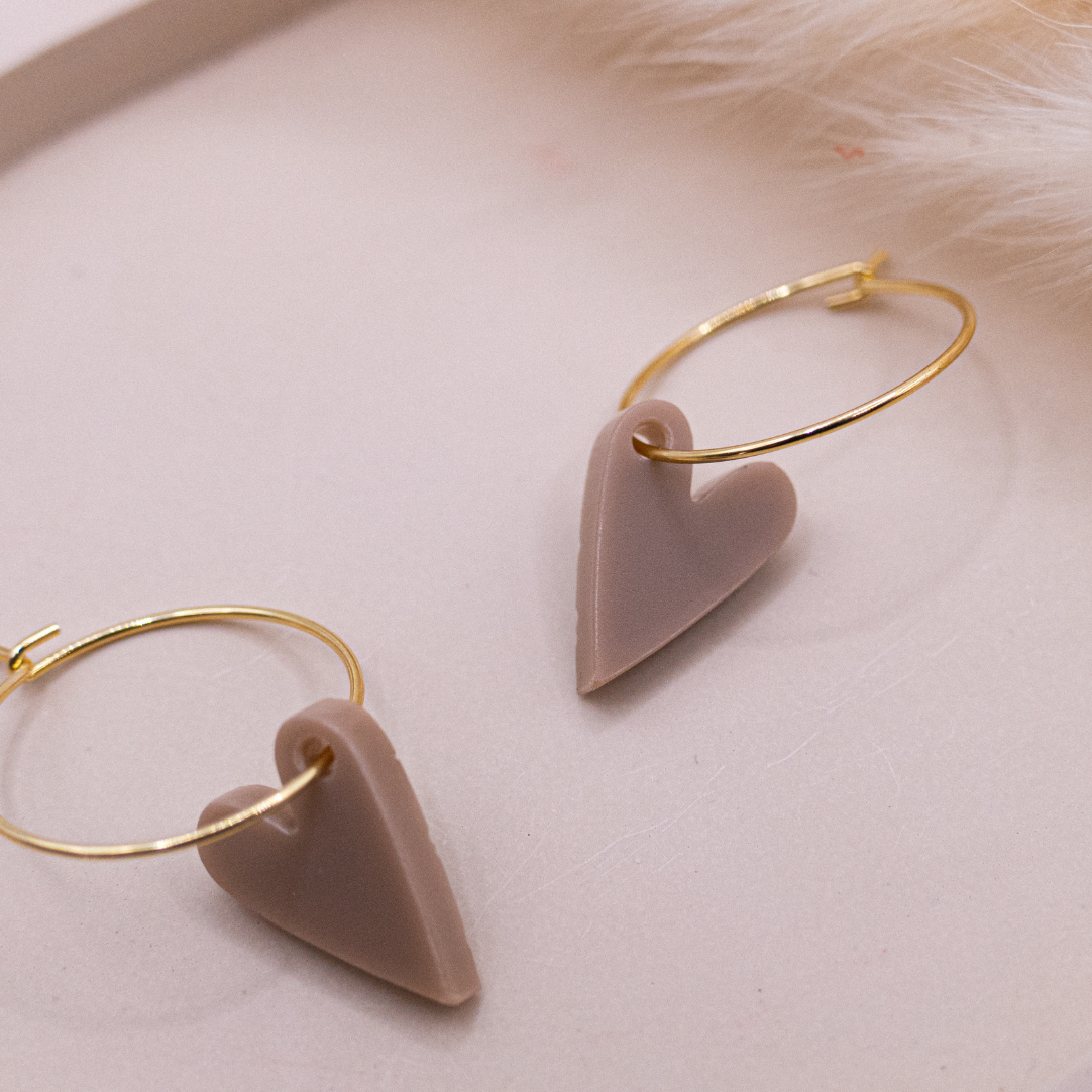 Tilda&Theo - Wholesale Hoop Earrings - Beige creole heart - brown heart earrings in gold2